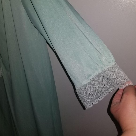 Gilbreath Vintage M Lace Womens Nightgown - Picture 9 of 12